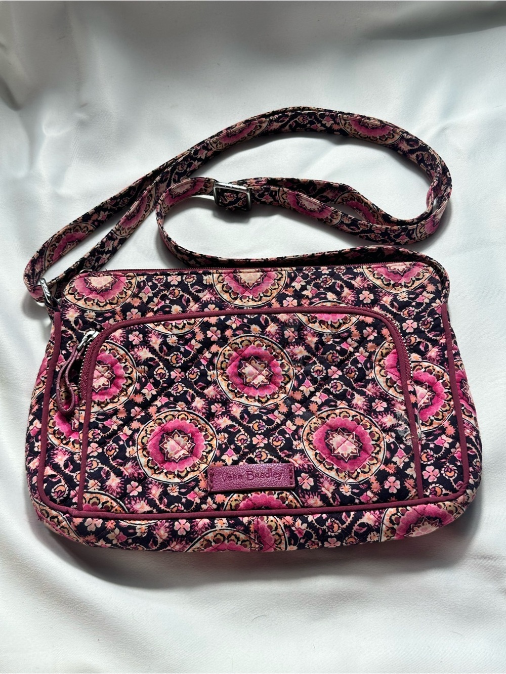 D6. Vera Bradley Pink Medallion Crossbody Bag